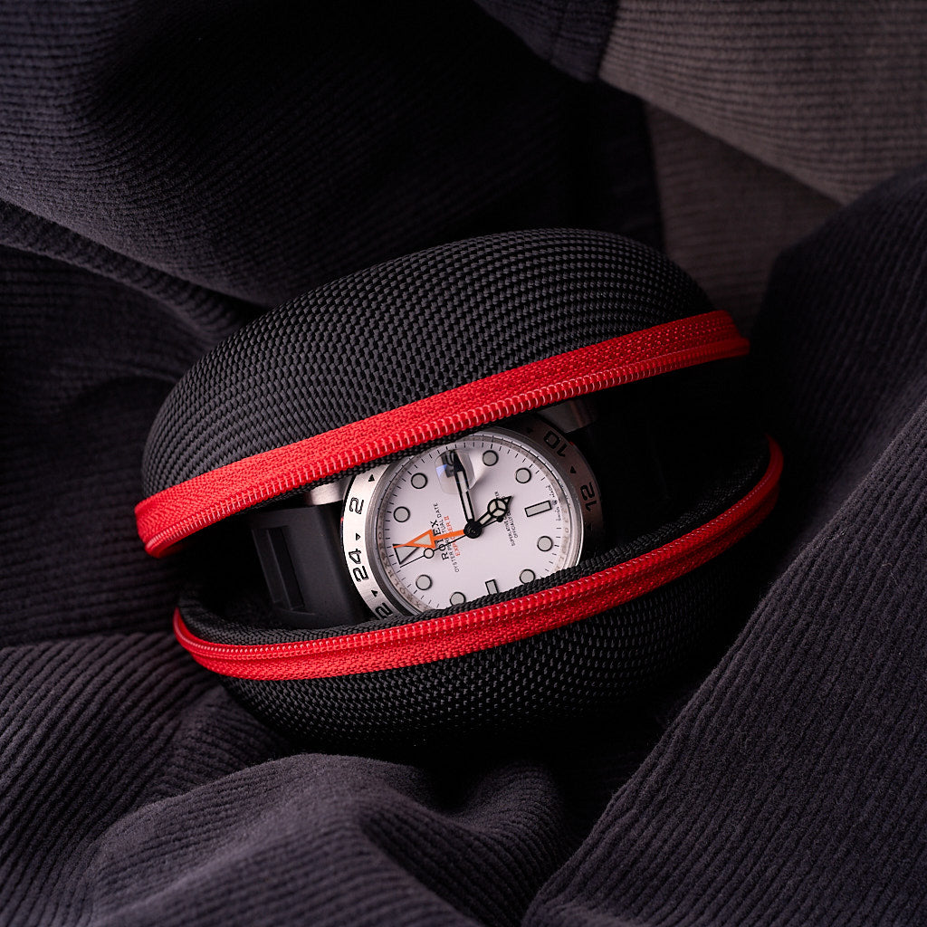 The Pod - Single Watch Case Black & Red